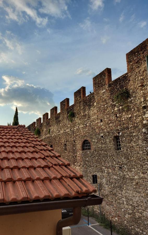 Castle Rooms Прато Екстериор снимка
